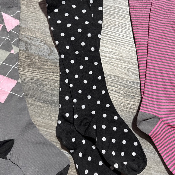 Compression Socks - Picture 3 of 5